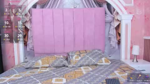 Snapshot of mishell_lovely chatting on 01.10.26 Mishell online show from 01.10.26