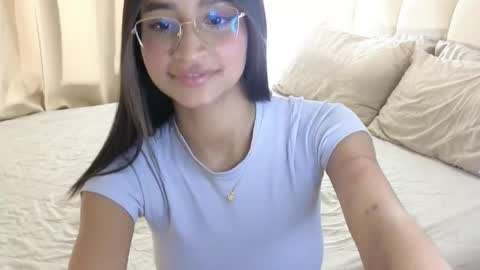 Snapshot of mishelle___7 chatting on 04.20.26 Shell online show from 04.20.26