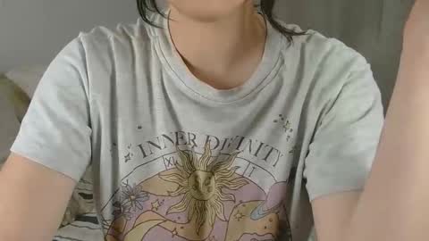 Snapshot of mishymoon chatting on 01.18.26 Elora online show from 01.18.26