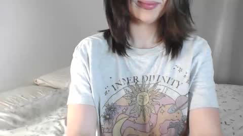 Snapshot of mishymoon chatting on 02.03.26 Elora online show from 02.03.26