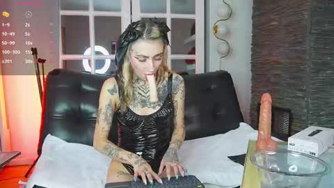 Snapshot of miss___angel chatting on 03.18.26 miss___angel online show from 03.18.26