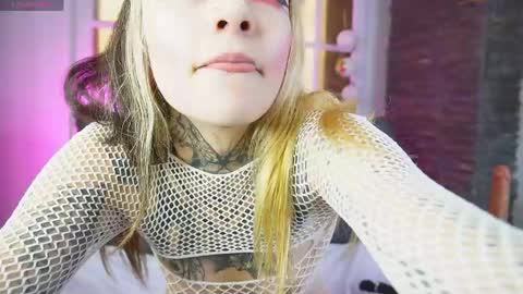 Snapshot of miss___angel chatting on 04.29.26 miss___angel online show from 04.29.26