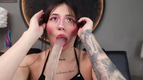 Snapshot of miss___charlotte chatting on 04.18.26 Charlotte online show from 04.18.26
