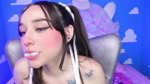 Snapshot of miss___sara chatting on 01.29.25 Sara online show from 01.29.25