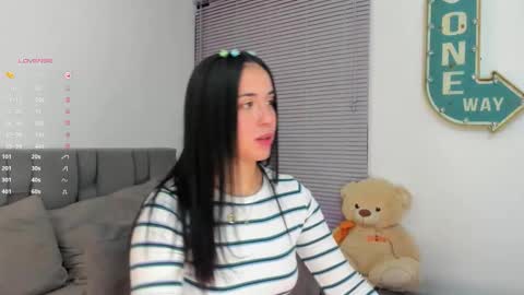 Snapshot of miss__jones_ chatting on 10.06.25 miss__jones_ online show from 10.06.25