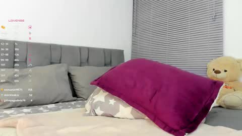 Snapshot of miss__jones_ chatting on 10.08.25 miss__jones_ online show from 10.08.25