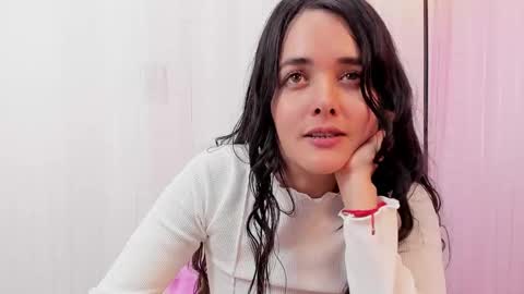    online show from 01.05.25