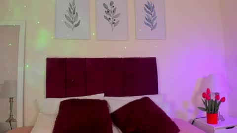 Amanda Reyes online show from 04.11.26