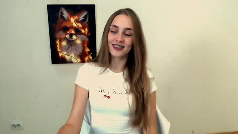 Snapshot of miss_angelina_ chatting on 09.24.25 Angelina online show from 09.24.25