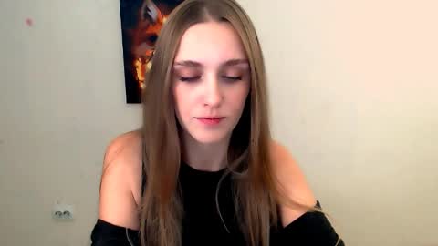Snapshot of miss_angelina_ chatting on 10.15.25 Angelina online show from 10.15.25