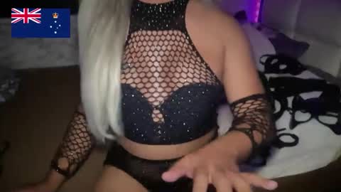 Snapshot of miss_antonette_xxx chatting on 05.09.26 Call me Miss Antonette online show from 05.09.26