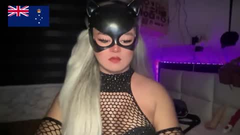 Snapshot of miss_antonette_xxx chatting on 05.11.26 Call me Miss Antonette online show from 05.11.26