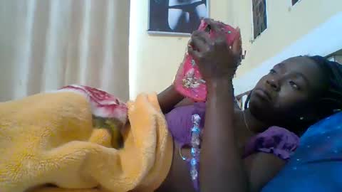 Snapshot of miss_atitude chatting on 09.18.25 miss_atitude online show from 09.18.25