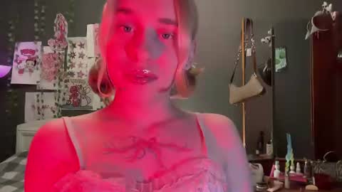 Snapshot of miss_barbie1 chatting on 07.17.26 Anya online show from 07.17.26