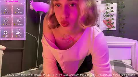 Snapshot of miss_barbie1 chatting on 07.22.26 Anya online show from 07.22.26