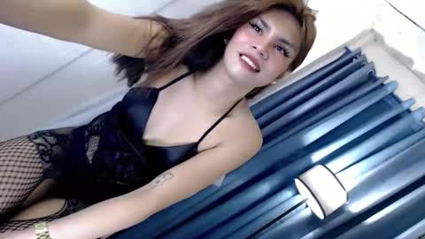 Snapshot of miss_bella69 chatting on 09.21.25 miss_bella69 online show from 09.21.25