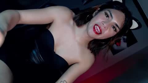 Snapshot of miss_bella69 chatting on 05.08.26 miss_bella69 online show from 05.08.26