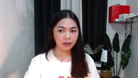 Snapshot of miss_briella chatting on 05.20.26 Briella online show from 05.20.26