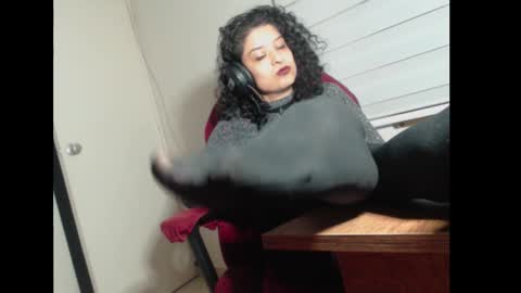 Miss Carmila online show from 10.11.25