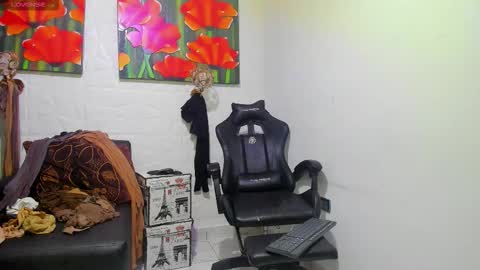 Snapshot of miss_clarepocahose chatting on 02.26.26 Clare PocaHose online show from 02.26.26