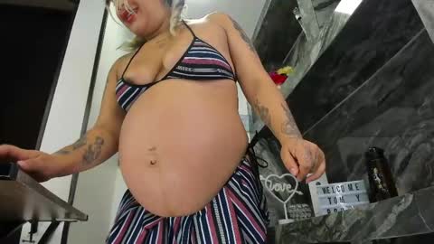 Snapshot of miss_danika chatting on 04.23.26 Danika online show from 04.23.26