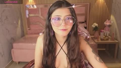 Snapshot of miss_devil_s chatting on 03.20.26 miss_devil_s online show from 03.20.26