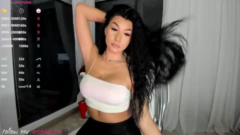 Snapshot of miss_diamond__ chatting on 02.15.25 miss_diamond__ online show from 02.15.25
