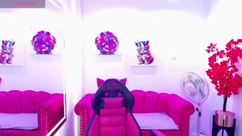 Snapshot of miss_dolly1 chatting on 07.04.26 Melanie online show from 07.04.26