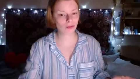 Snapshot of miss_elistia_ chatting on 12.10.24 Elis online show from 12.10.24