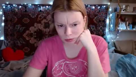 Snapshot of miss_elistia_ chatting on 12.13.24 Elis online show from 12.13.24