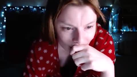 Snapshot of miss_elistia_ chatting on 12.23.24 Elis online show from 12.23.24