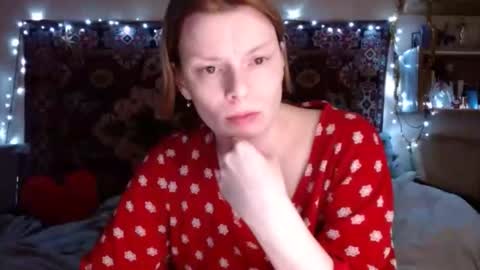 Snapshot of miss_elistia_ chatting on 12.26.24 Elis online show from 12.26.24