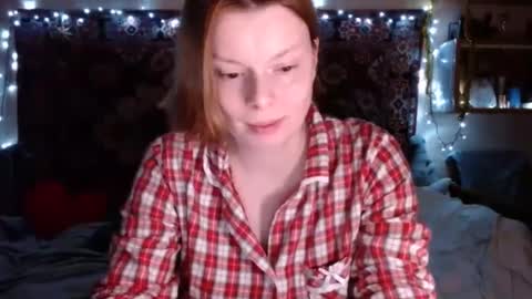 Snapshot of miss_elistia_ chatting on 01.05.25 Elis online show from 01.05.25