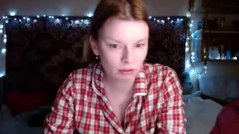 Snapshot of miss_elistia_ chatting on 01.09.25 Elis online show from 01.09.25