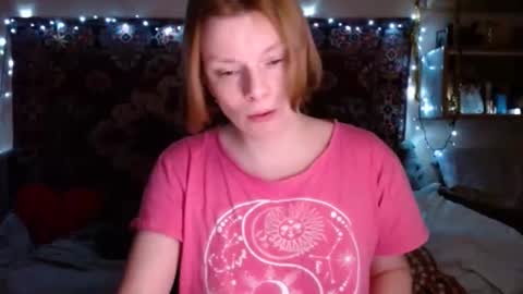 Snapshot of miss_elistia_ chatting on 01.10.25 Elis online show from 01.10.25