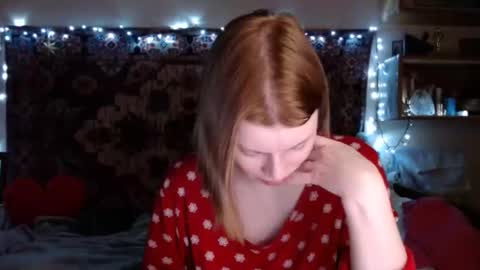 Snapshot of miss_elistia_ chatting on 01.15.25 Elis online show from 01.15.25