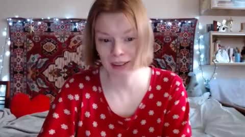 Snapshot of miss_elistia_ chatting on 01.20.25 Elis online show from 01.20.25