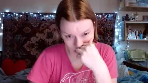 Snapshot of miss_elistia_ chatting on 01.28.25 Elis online show from 01.28.25