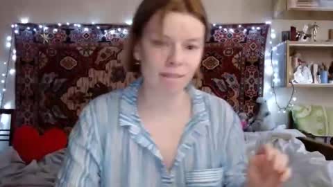 Snapshot of miss_elistia_ chatting on 01.29.25 Elis online show from 01.29.25