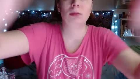 Snapshot of miss_elistia_ chatting on 01.31.25 Elis online show from 01.31.25