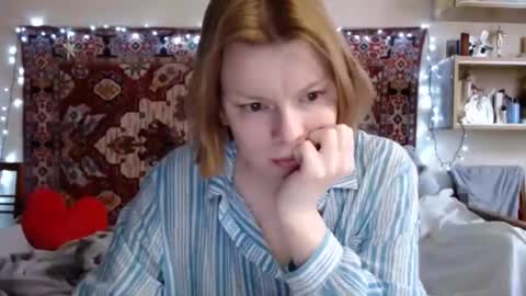 Snapshot of miss_elistia_ chatting on 02.06.25 Elis online show from 02.06.25