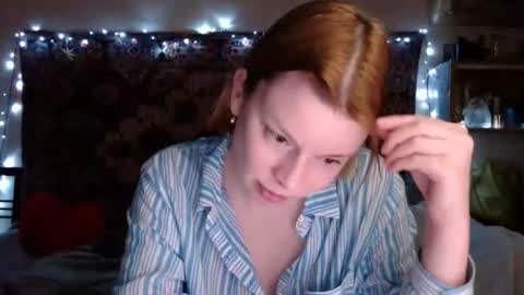 Snapshot of miss_elistia_ chatting on 02.06.25 Elis online show from 02.06.25