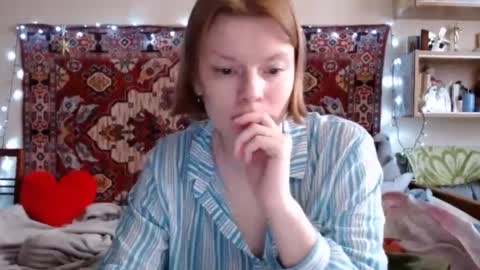 Snapshot of miss_elistia_ chatting on 02.12.25 Elis online show from 02.12.25