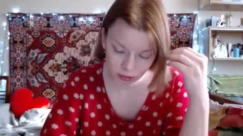 Snapshot of miss_elistia_ chatting on 02.25.25 Elis online show from 02.25.25