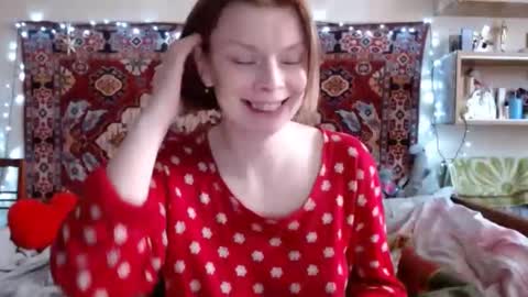 Snapshot of miss_elistia_ chatting on 02.27.25 Elis online show from 02.27.25
