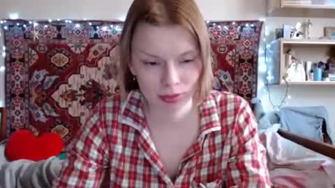 Snapshot of miss_elistia_ chatting on 03.05.25 Elis online show from 03.05.25