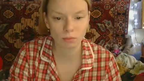 Snapshot of miss_elistia_ chatting on 10.02.25 Elis online show from 10.02.25