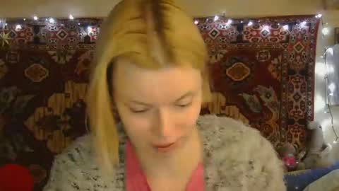 Snapshot of miss_elistia_ chatting on 10.09.25 Elis online show from 10.09.25