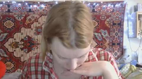 Snapshot of miss_elistia_ chatting on 03.19.26 Elis online show from 03.19.26