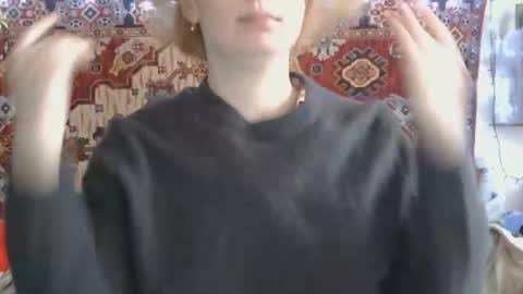 Snapshot of miss_elistia_ chatting on 04.14.26 Elis online show from 04.14.26